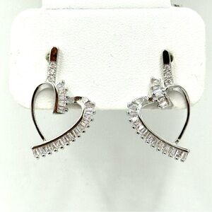 New Sterling Silver White Sapphire Heart Pierced Stud Earrings